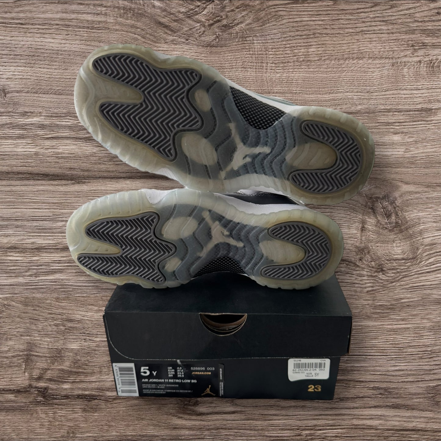GS Jordan 11 Low Cool Grey Size 5Y (528896 003)