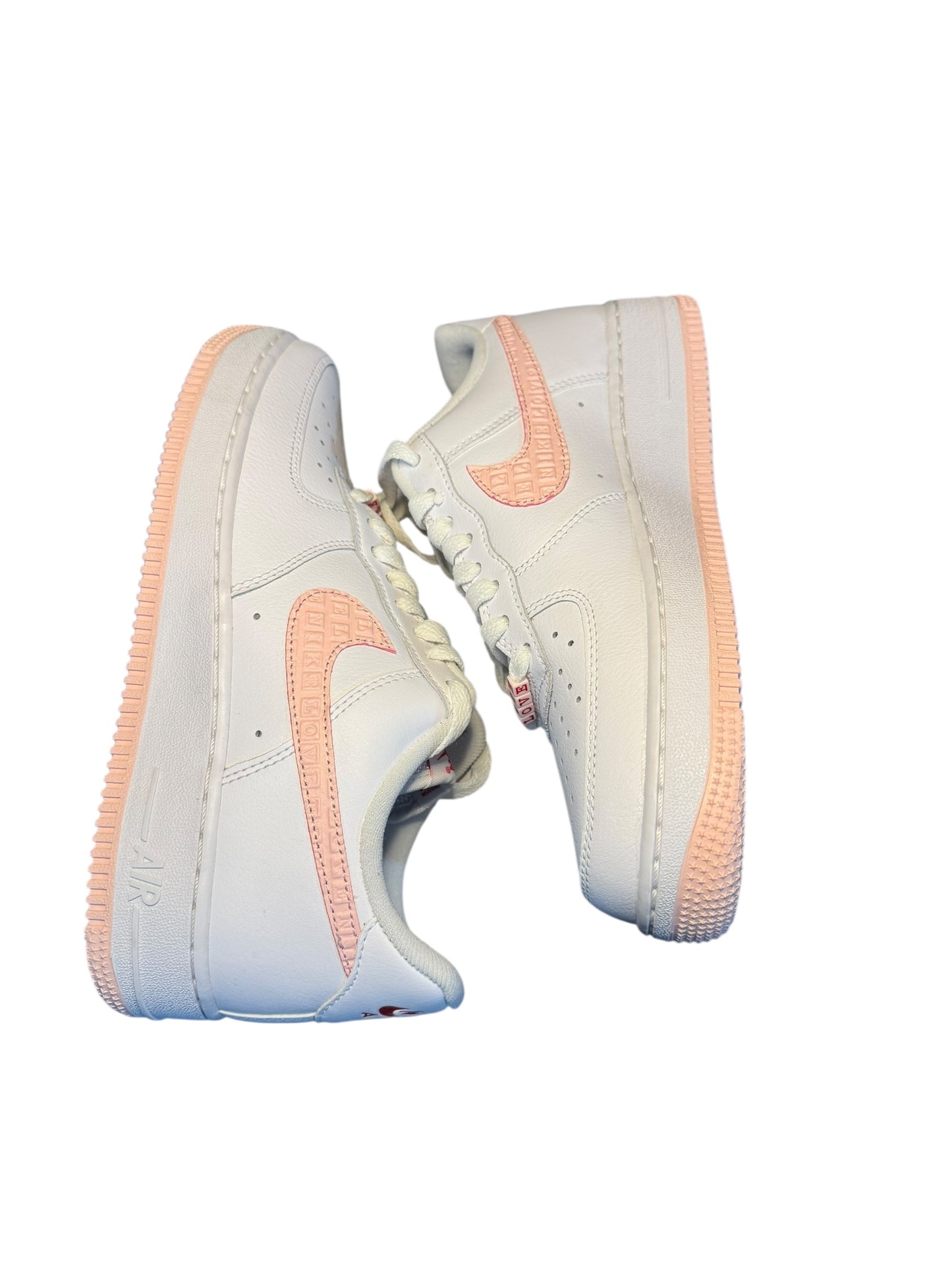 DS Woman Nike Air Force 1 Valentine’s Day Size 9 (DQ9320-100)