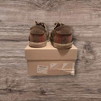 Burberry Low Cut Size 44