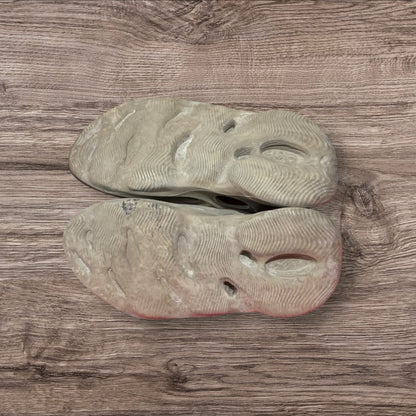 Adidas Foam Runner Size 10 (GX4472)