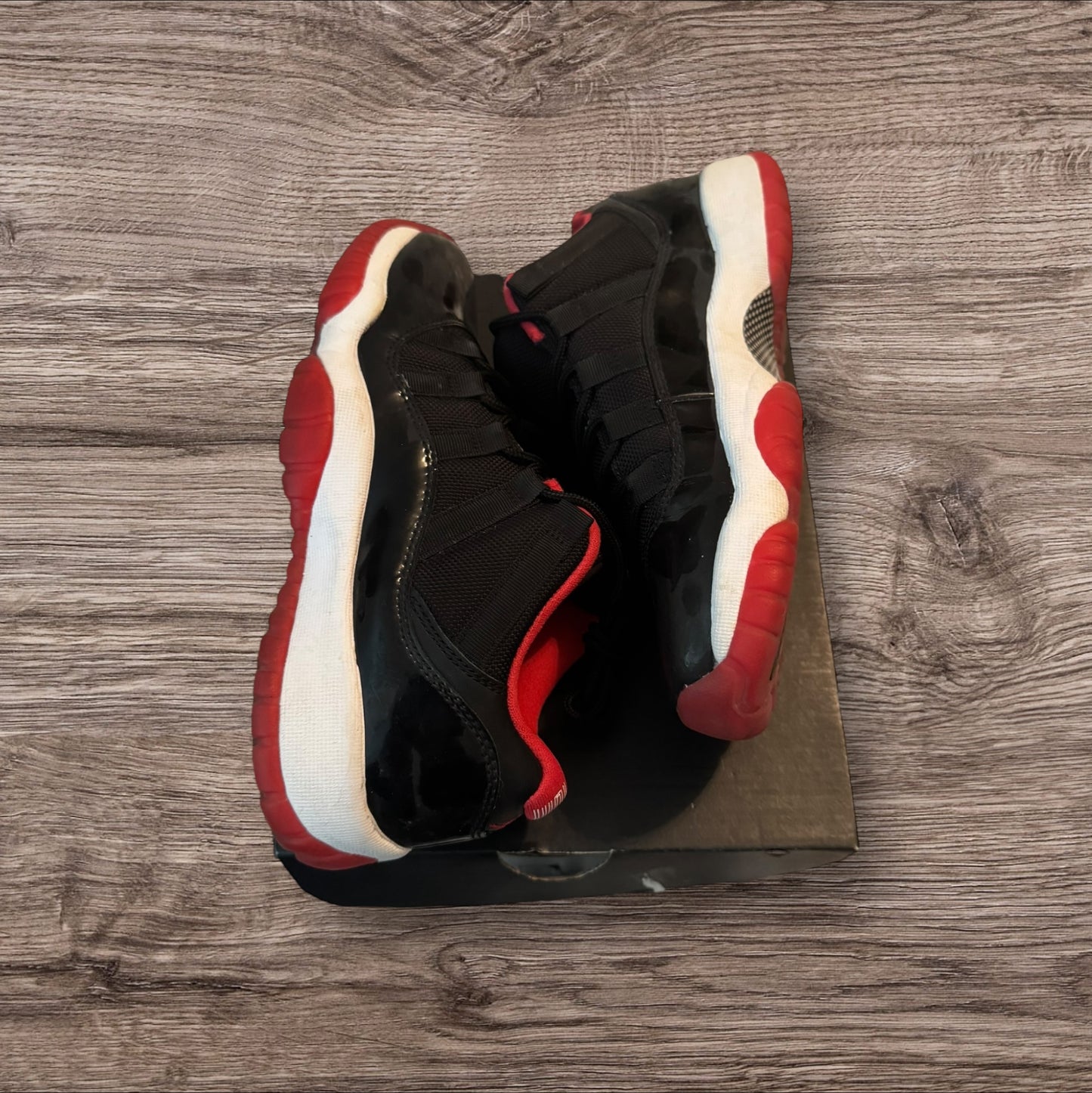 GS Jordan 11 Low Bred 2015 Size 5Y (52896 012)