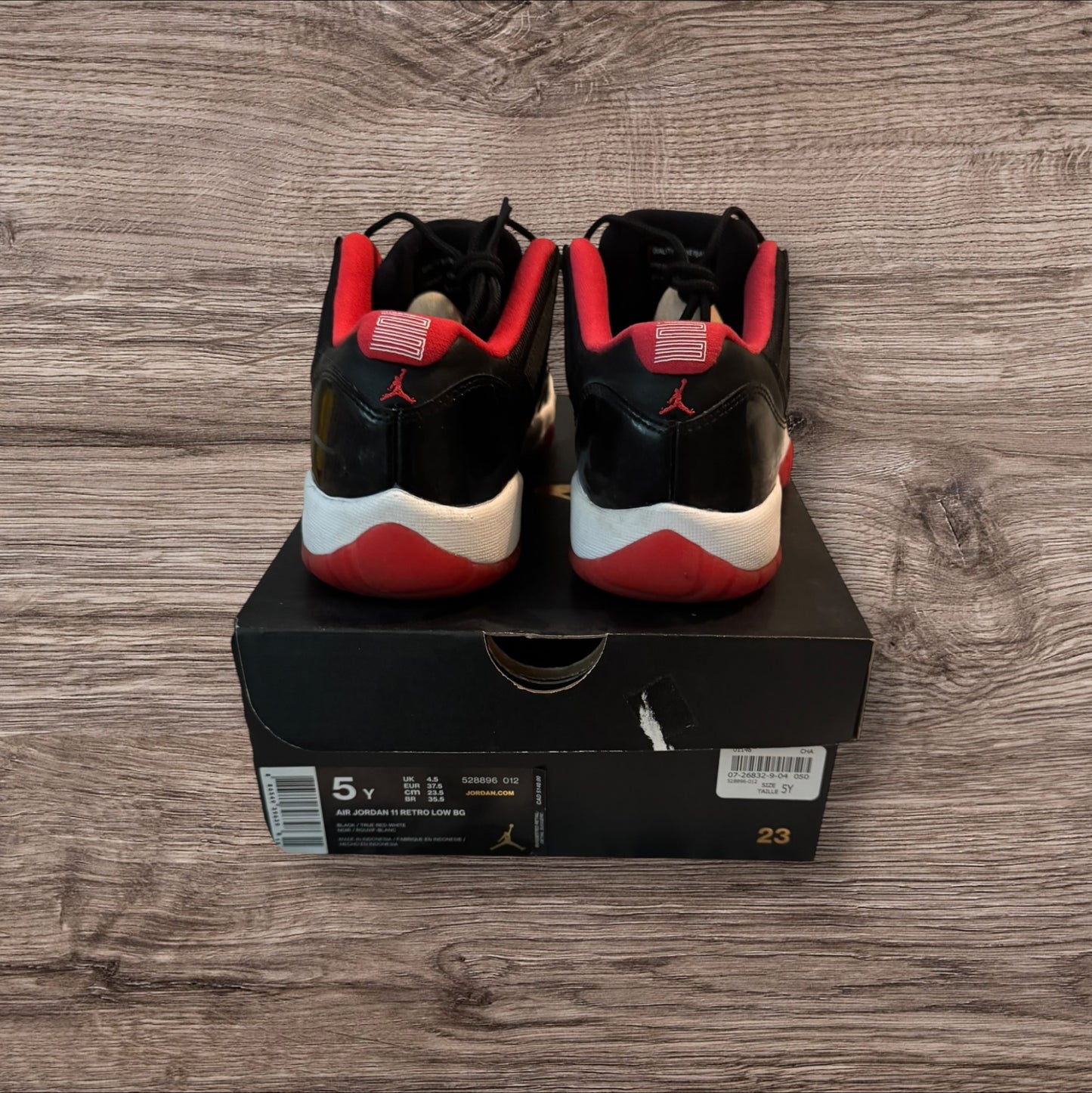 GS Jordan 11 Low Bred 2015 Size 5Y (52896 012)