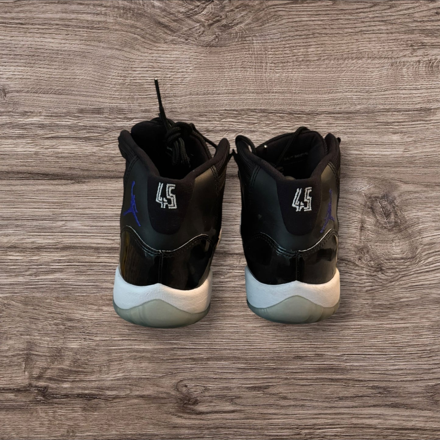 GS Jordan 11 Space Jam 2016 Size 5Y (378038 003)