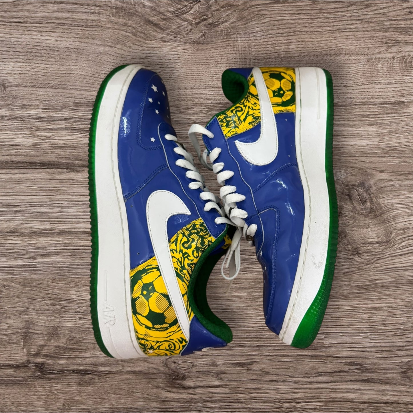 Nike Air Force 1 Ronaldinho Size 13 (Damage Box 313983 411)