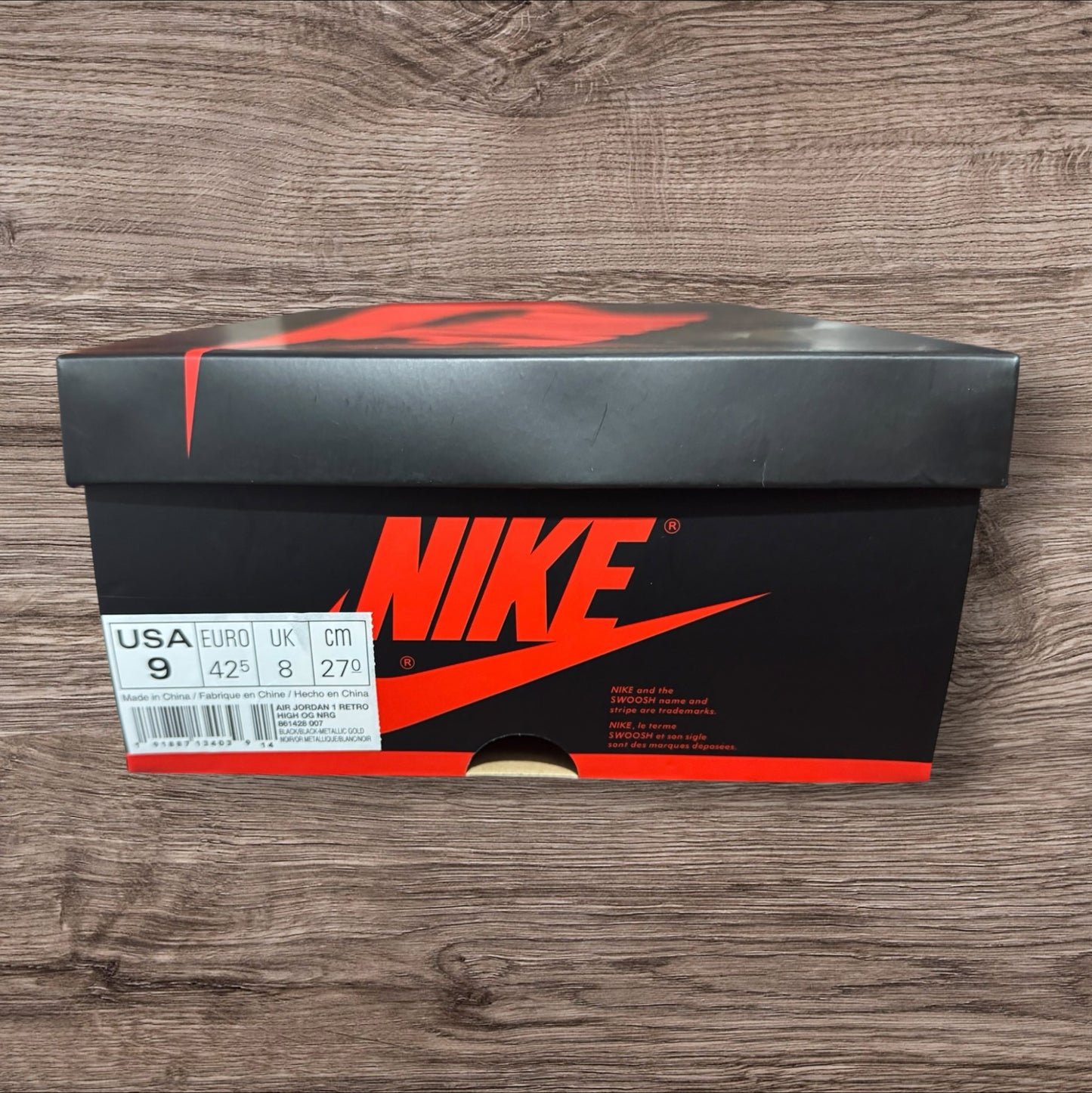 Jordan 1 Patent Gold Toe Size 9 (861428 007)