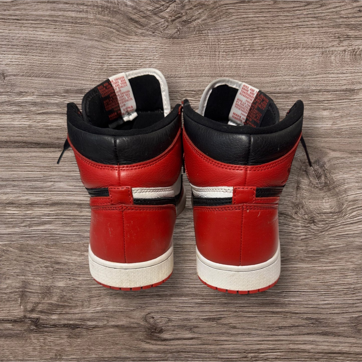 Jordan 1 Homage to Home Size 9 (861428 061)